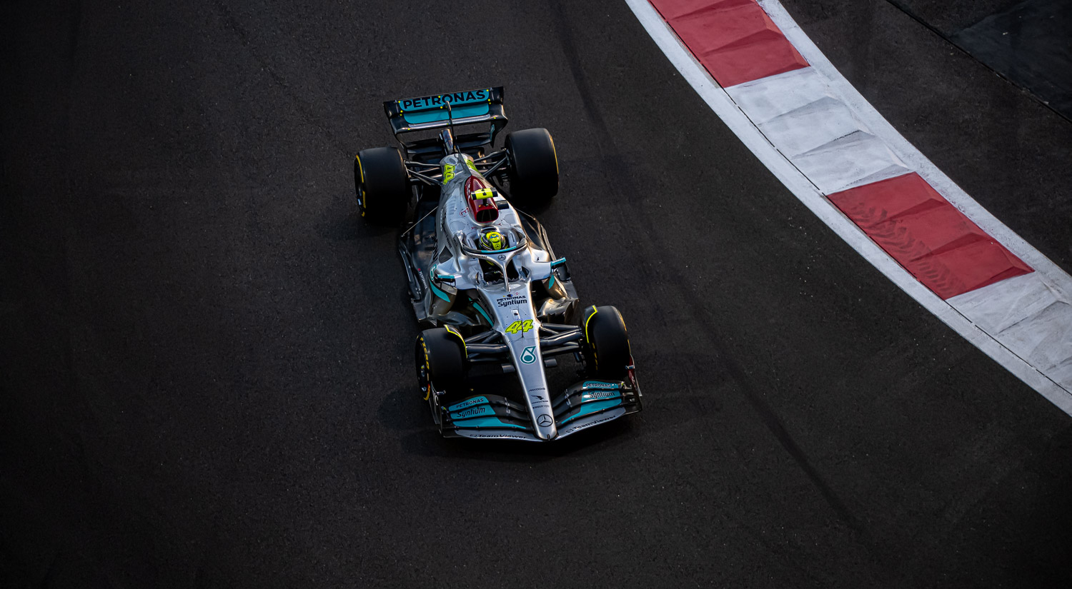 Lewis Hamilton - Mercedes, Yas Marina, 2022