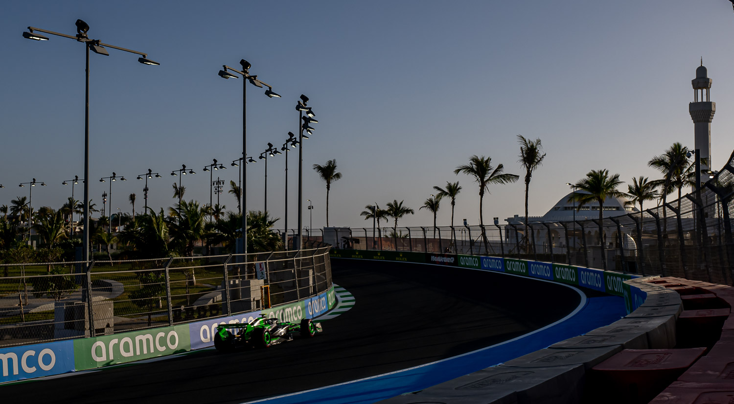 Valtteri Bottas - Skate, Jeddah Corniche Circuit, Jeddah
