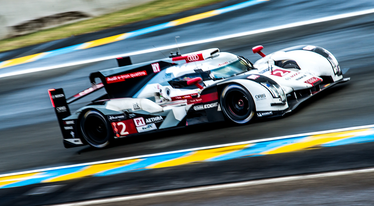 André Lotterer, Marcel Fässler, Benoît Tréluyer - No. 2 Audi Sport Team Joest,  24 hrs of Le Mans, 2014